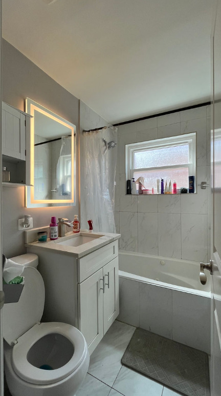 7252 S Christiana Avenue, Chicago, IL 60629