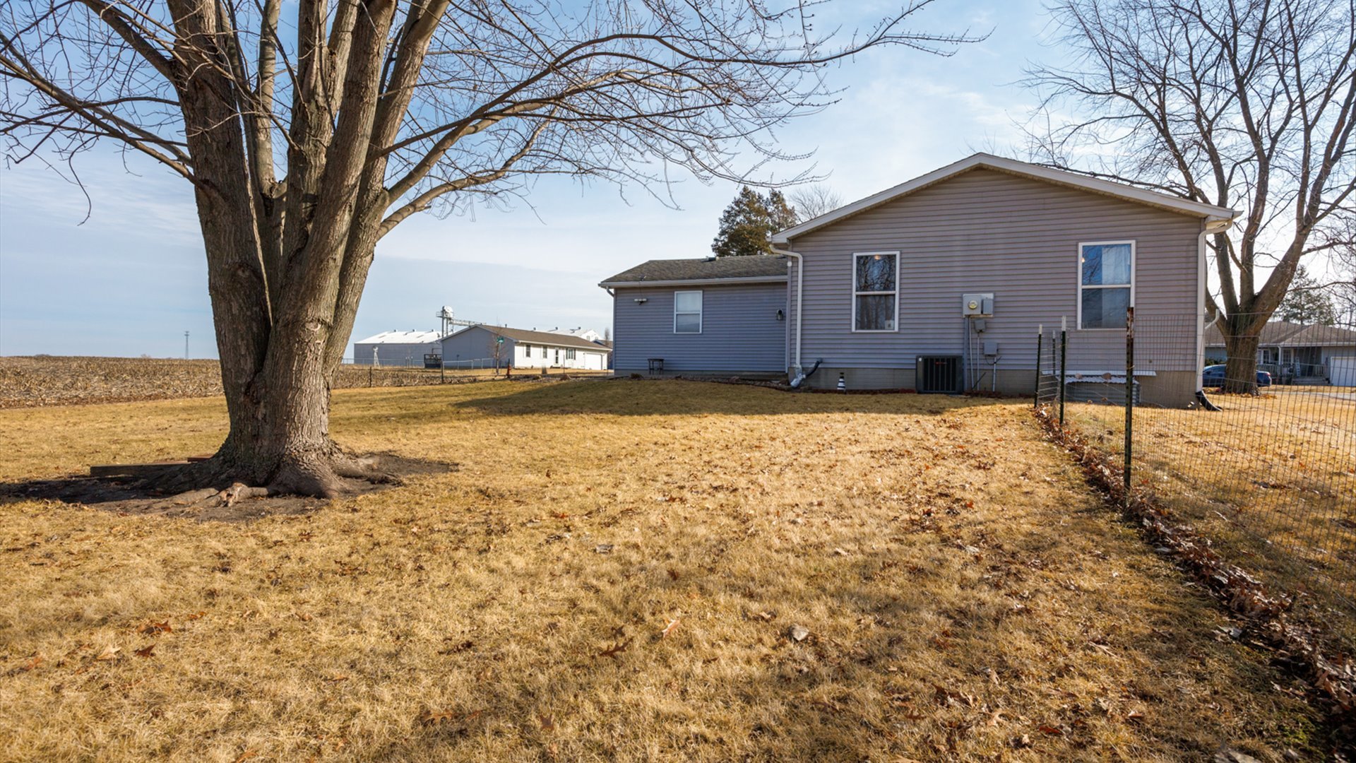 113 N 2nd Street, Mclean, IL 61754