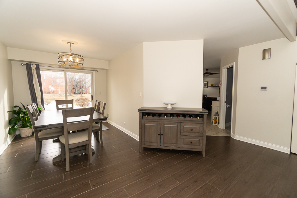 175 N Clare Court, Wood Dale, IL 60191