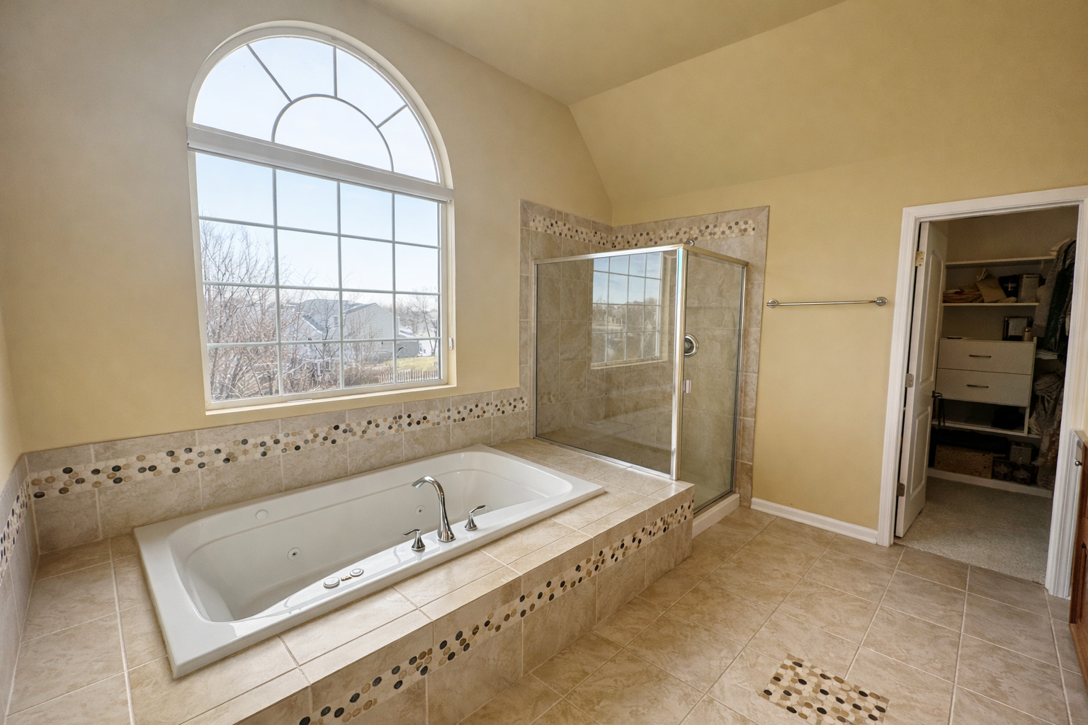 4304 Champion Road, Naperville, IL 60564