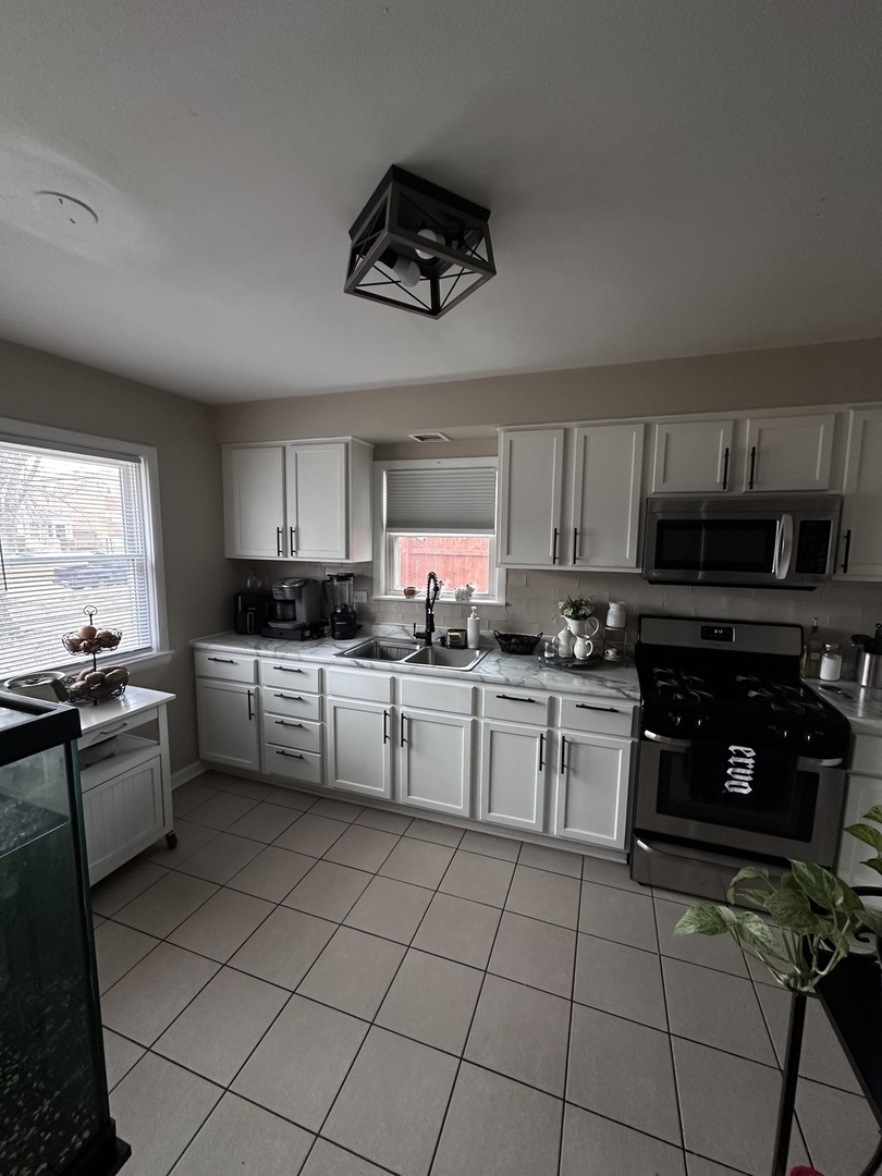 15013 Western Avenue, Harvey, IL 60426