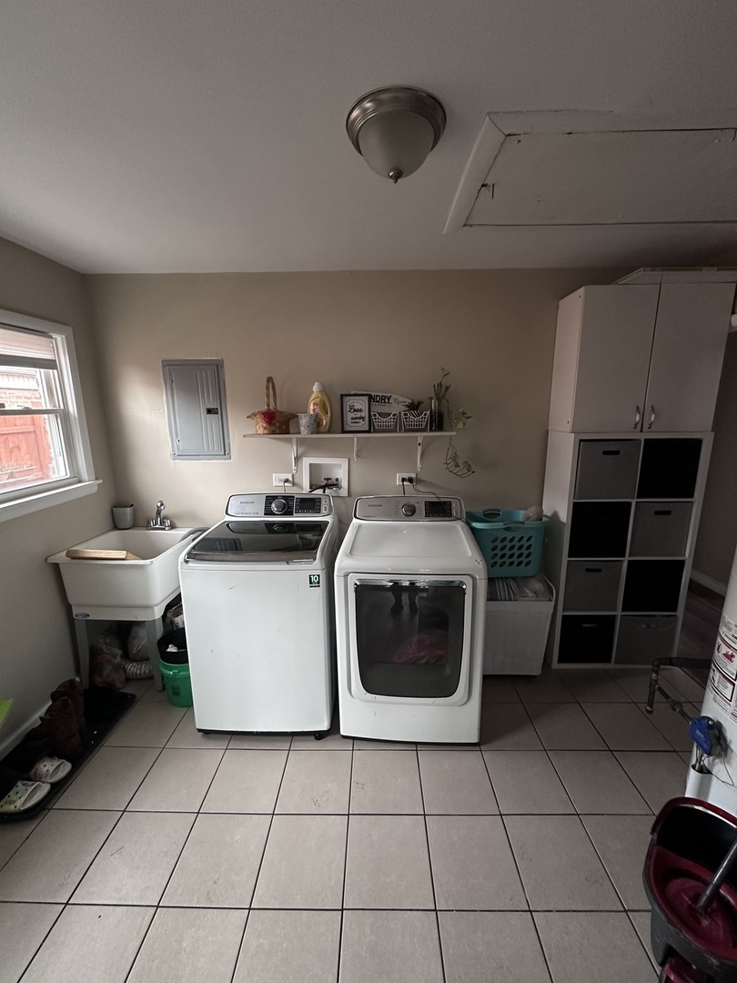 15013 Western Avenue, Harvey, IL 60426