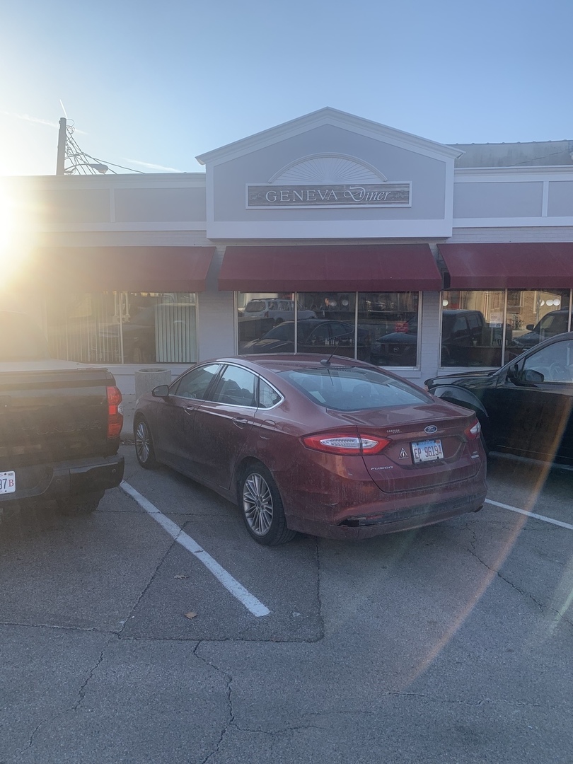 14 S 2nd Street, Geneva, IL 60134