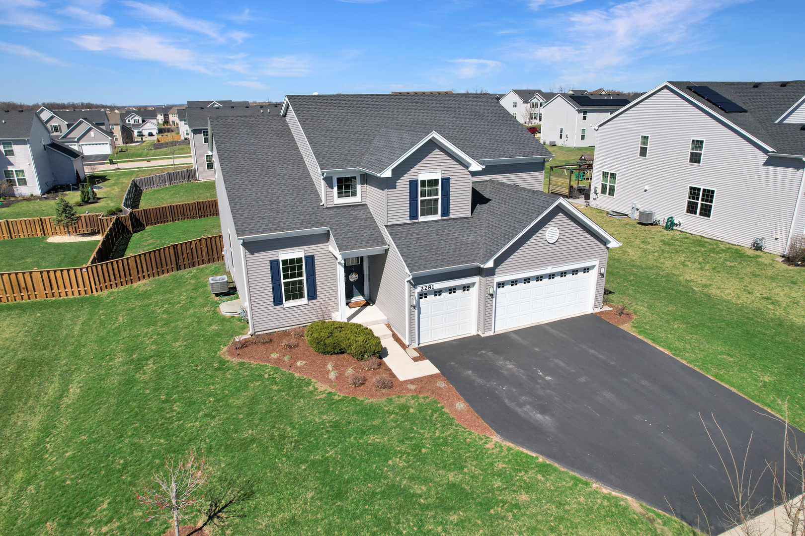 2281 Fairfax Way, Yorkville, IL 60560