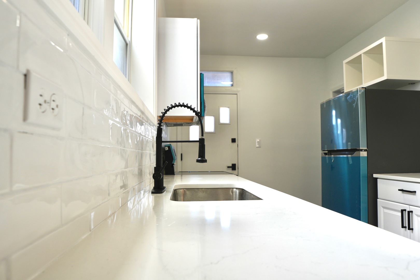 8040 S Rhodes Avenue, Chicago, IL 60619