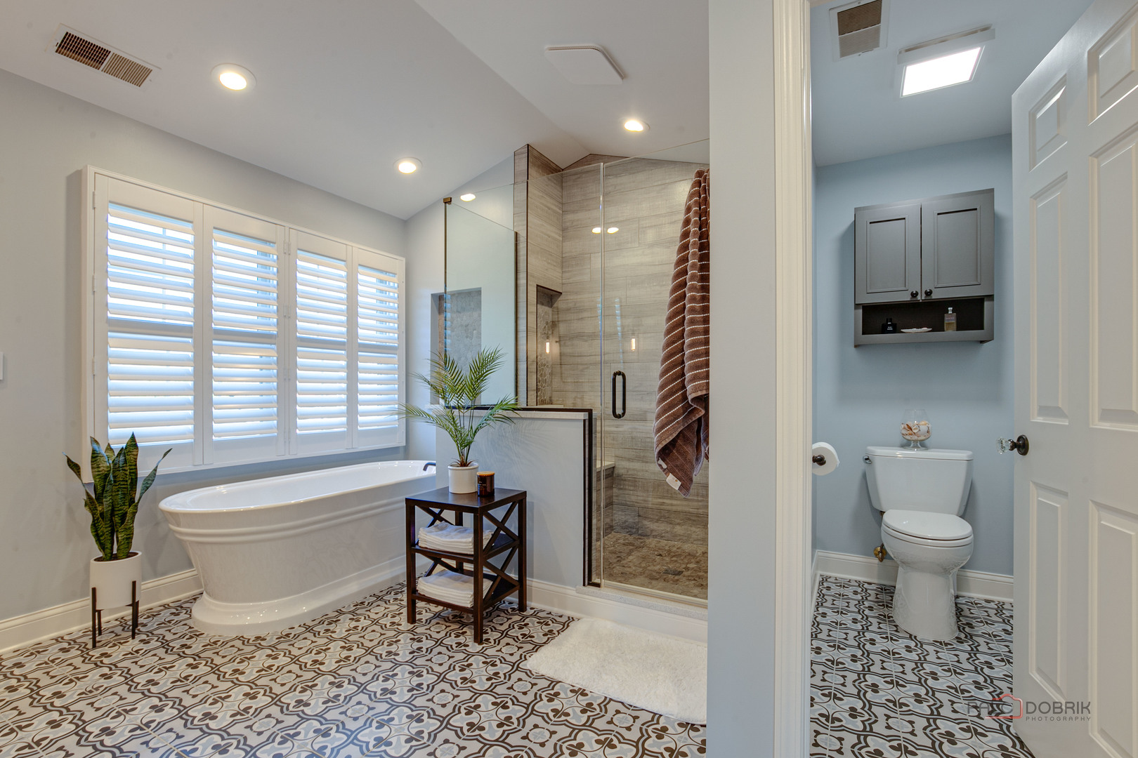 2419 Center Avenue, Northbrook, IL 60062