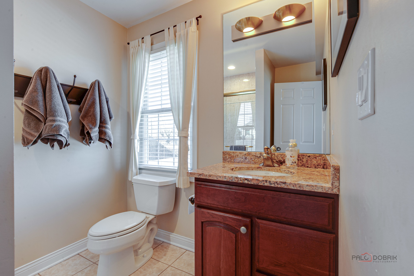 2419 Center Avenue, Northbrook, IL 60062