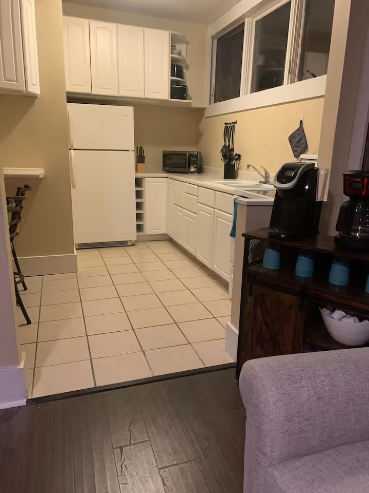 802 E Grove Street, Bloomington, IL 61701