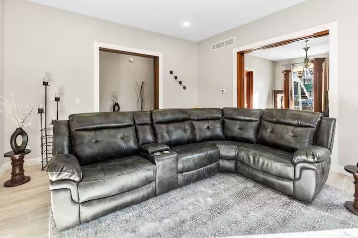 802 E Grove Street, Bloomington, IL 61701