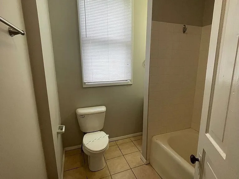 802 E Grove Street, Bloomington, IL 61701