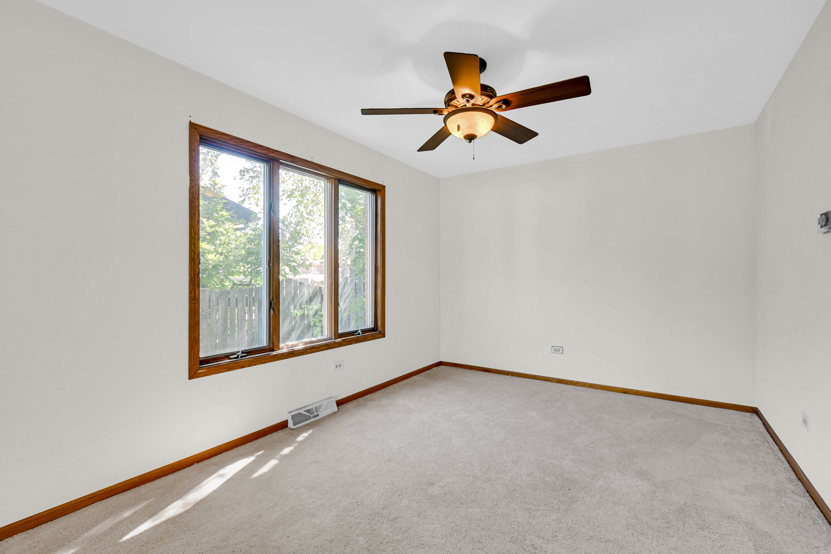 18354 De Jong Lane, Lansing, IL 60438