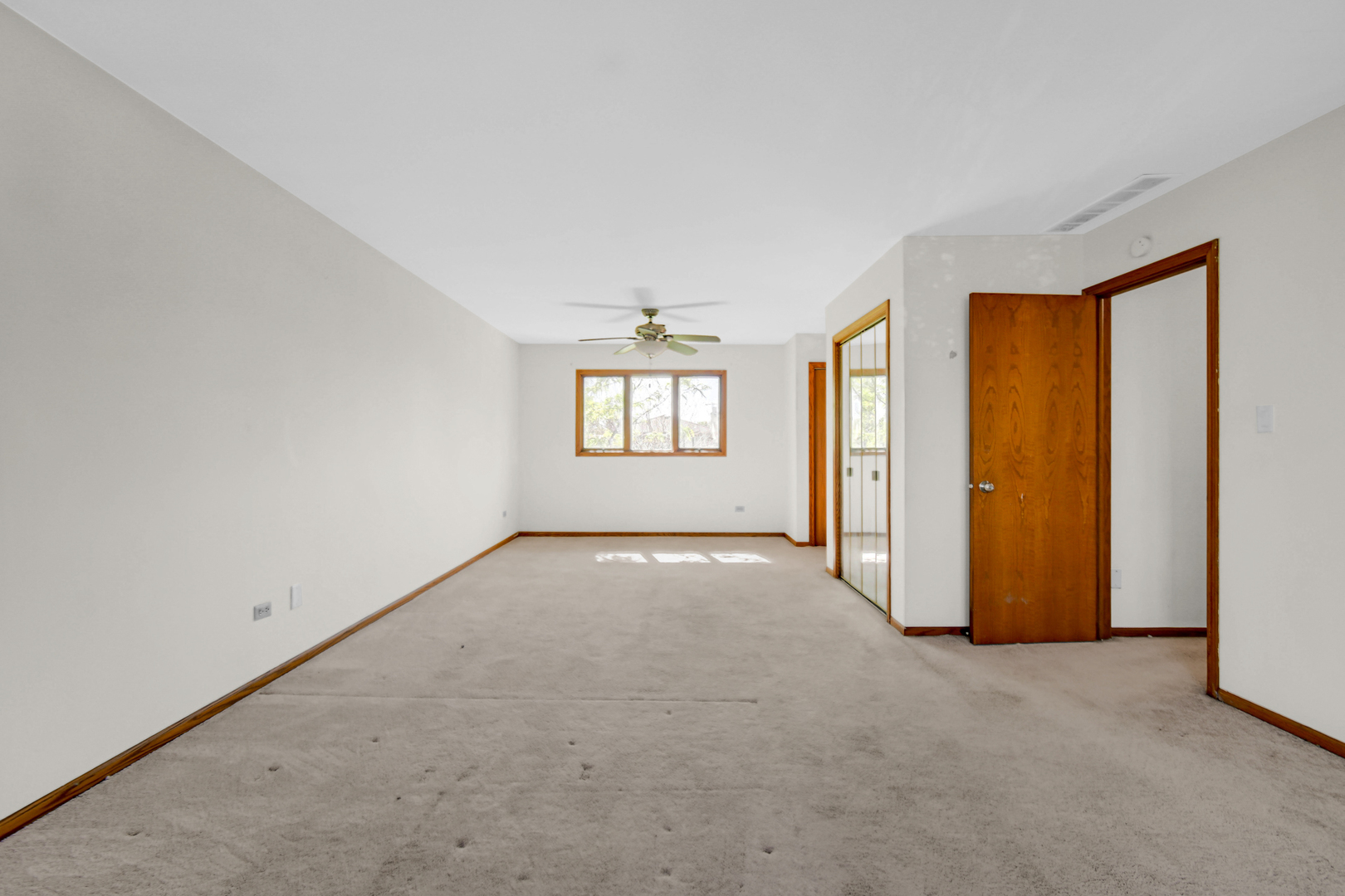 18354 De Jong Lane, Lansing, IL 60438
