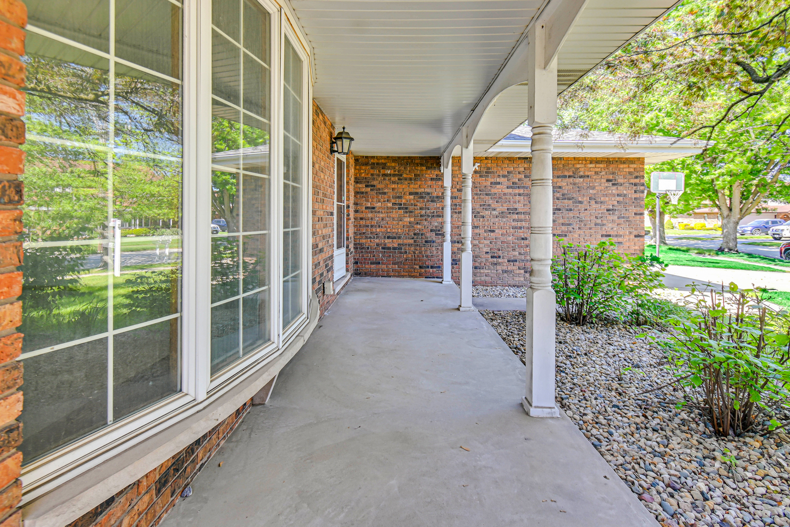 18354 De Jong Lane, Lansing, IL 60438