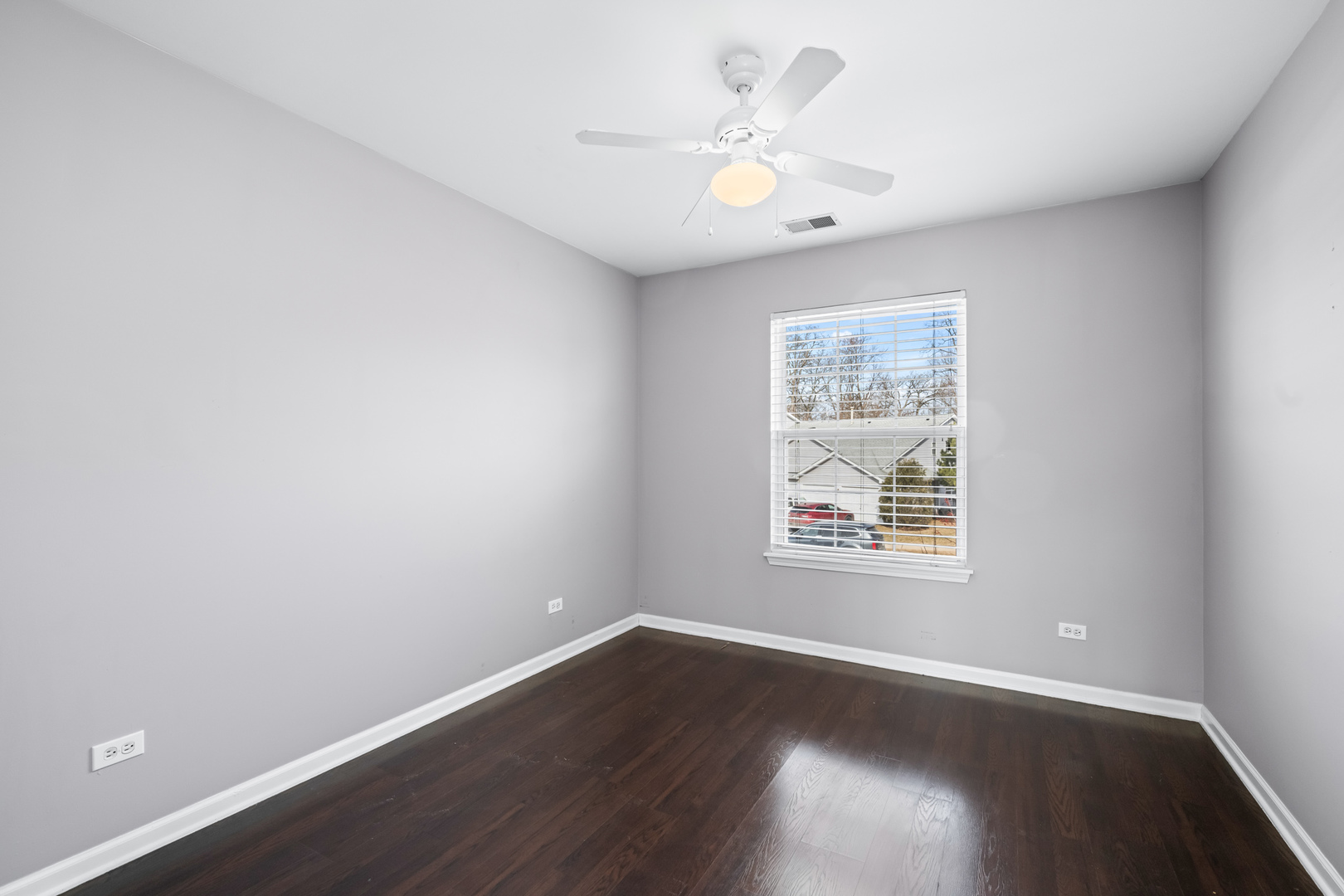 1288 N Red Oak Circle #3, Round Lake Beach, IL 60073