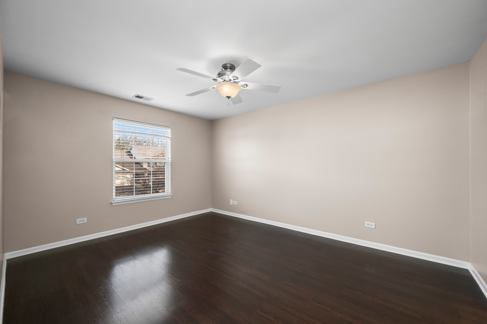 1288 N Red Oak Circle #3, Round Lake Beach, IL 60073