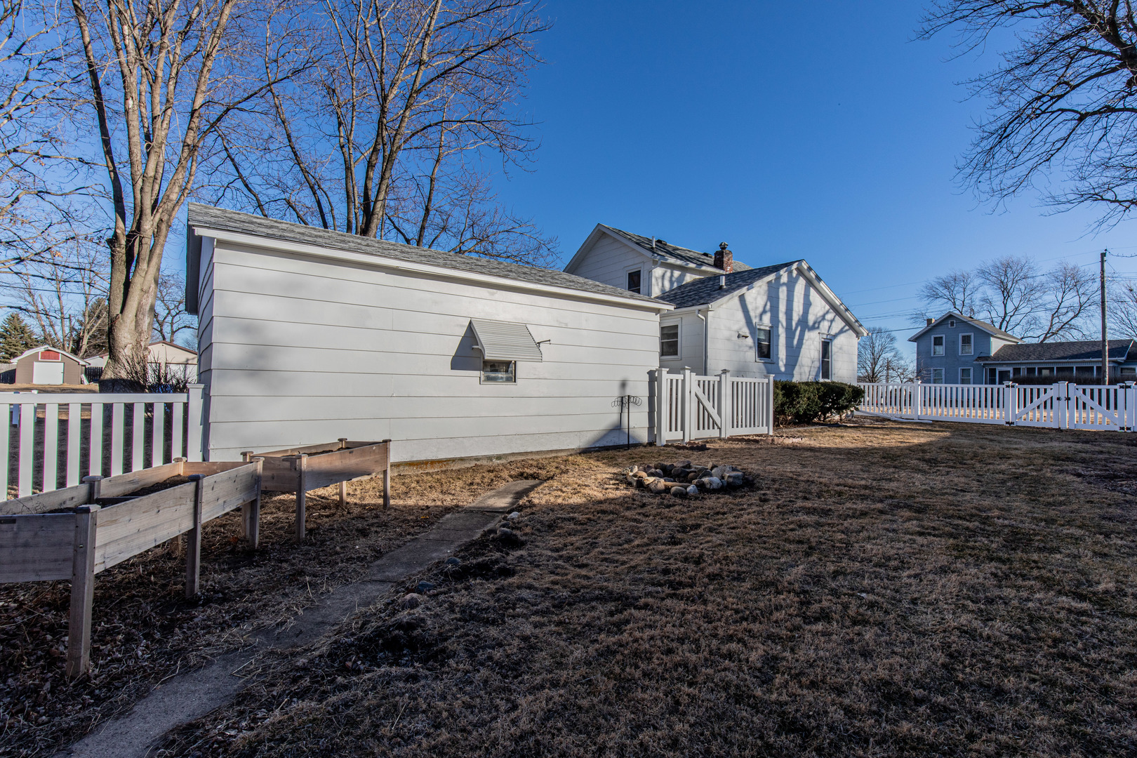 220 E 2nd Street, Wyanet, IL 61379