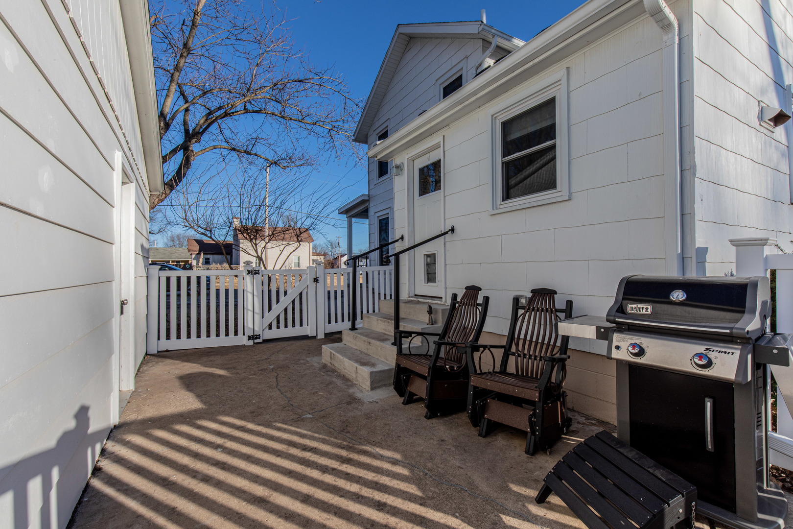 220 E 2nd Street, Wyanet, IL 61379