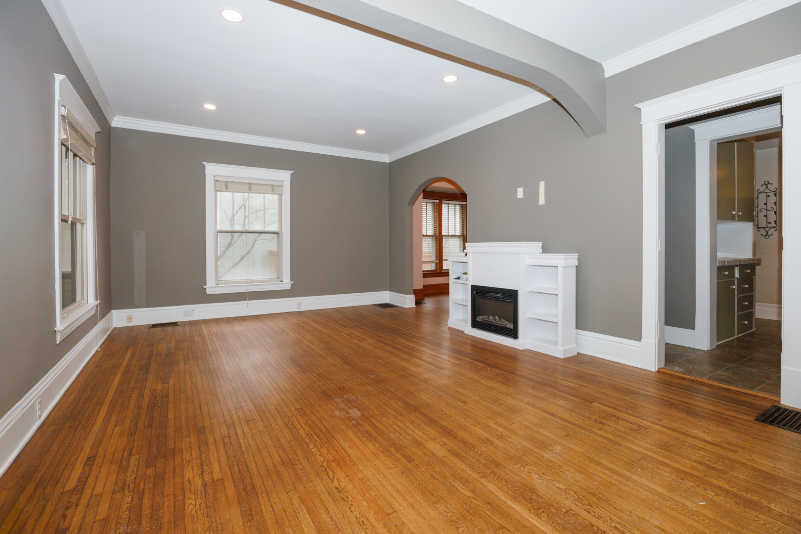 1510 E Olive Street, Bloomington, IL 61701