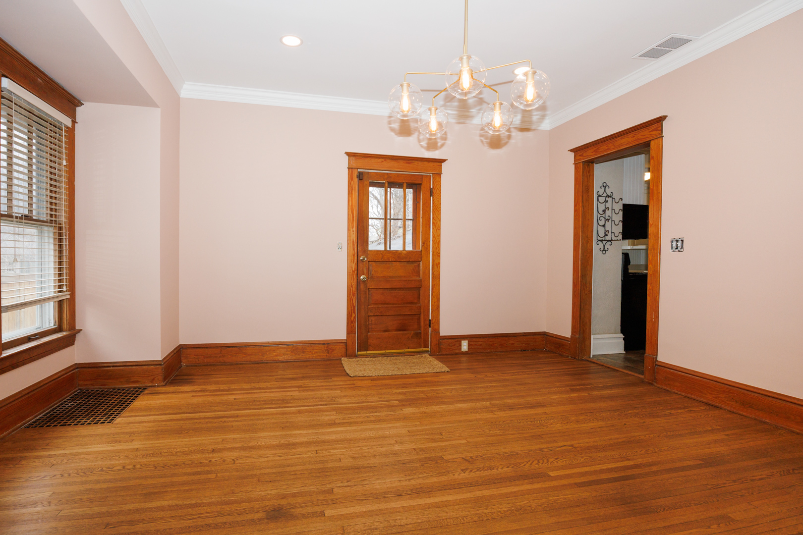 1510 E Olive Street, Bloomington, IL 61701