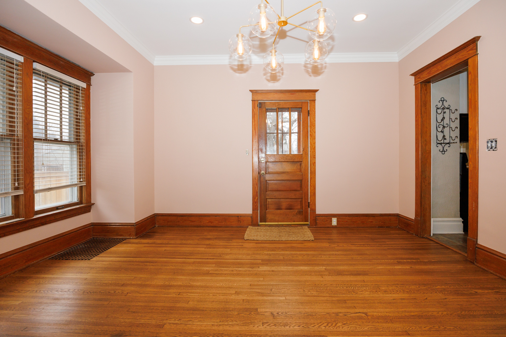 1510 E Olive Street, Bloomington, IL 61701