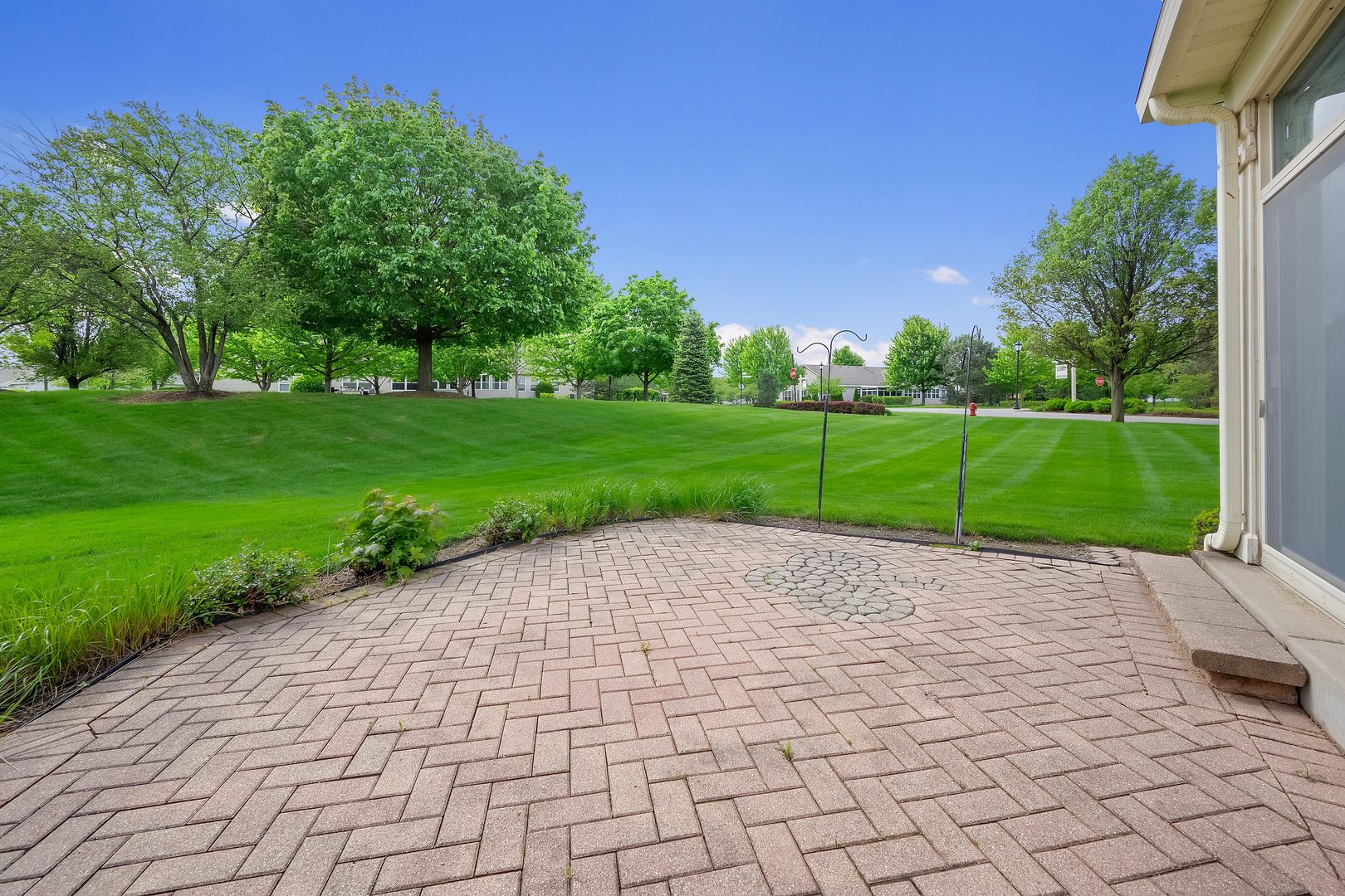 669 Saugatuk Circle, Romeoville, IL 60446