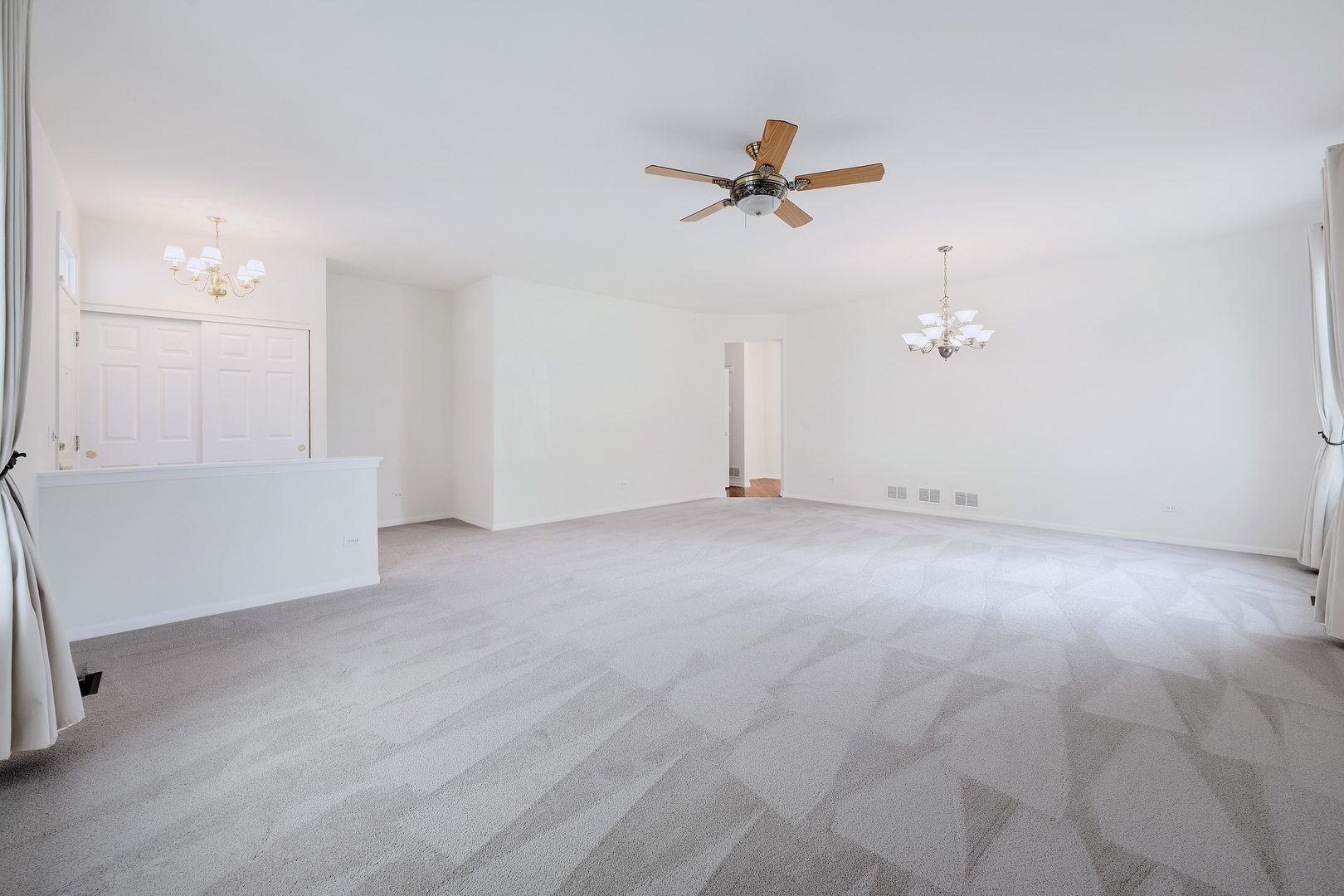 669 Saugatuk Circle, Romeoville, IL 60446