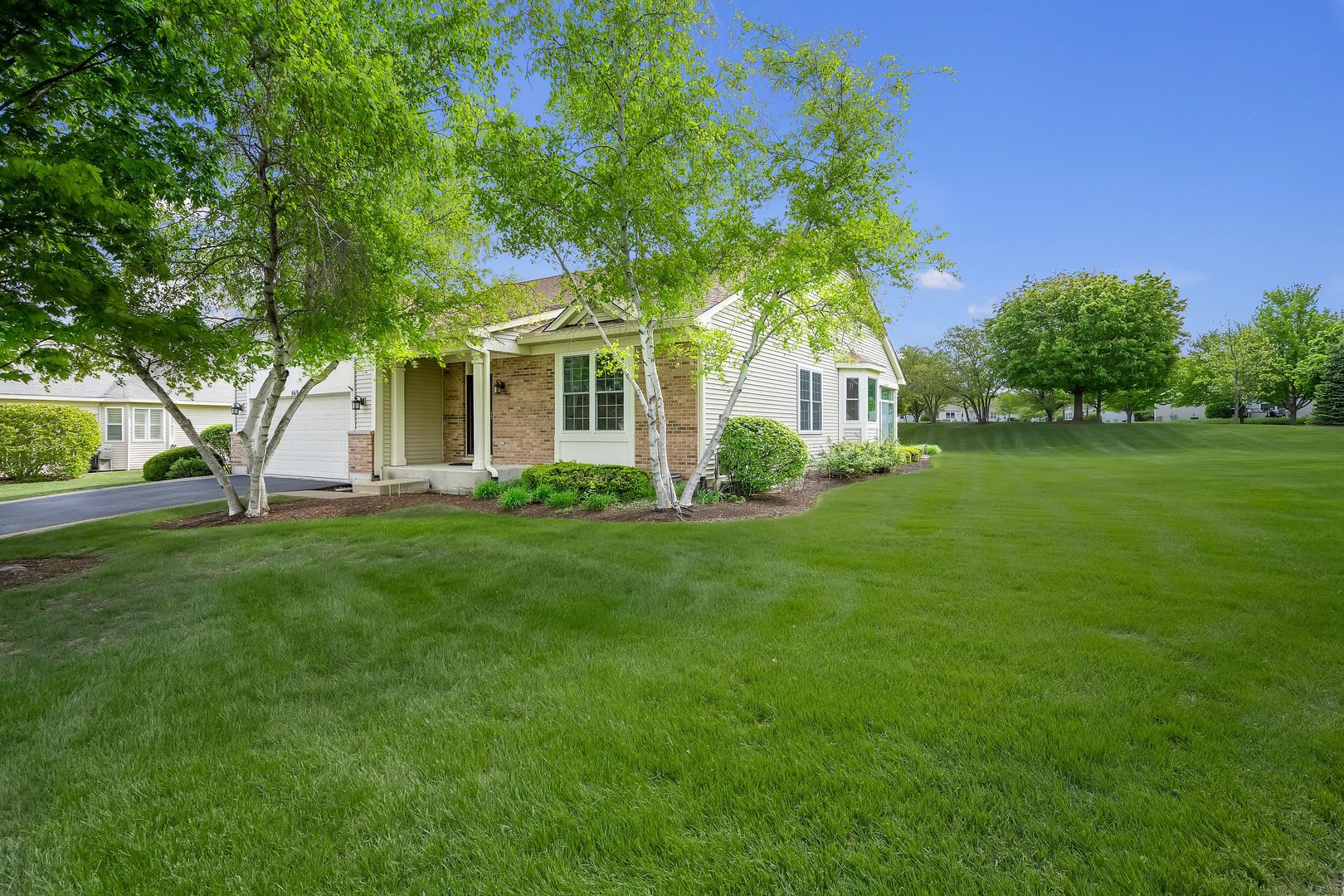669 Saugatuk Circle, Romeoville, IL 60446