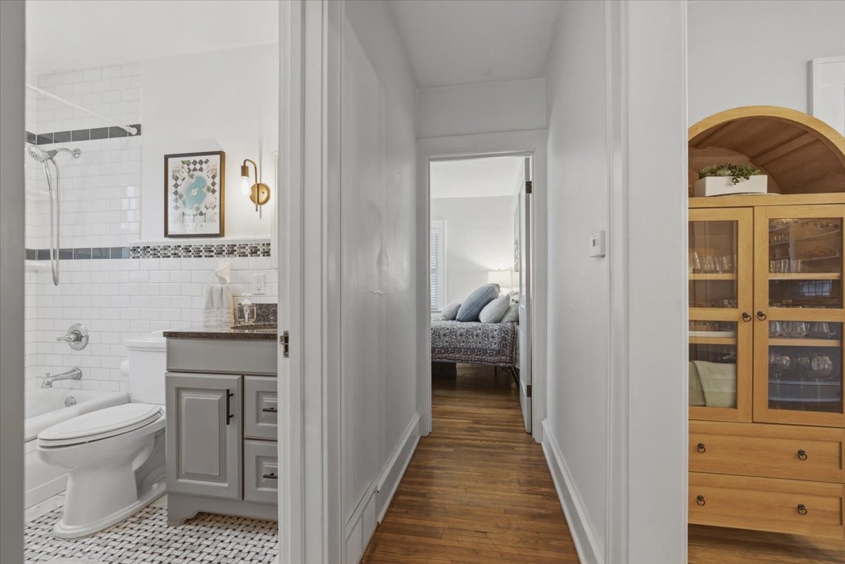 611 Vale Street, Bloomington, IL 61701