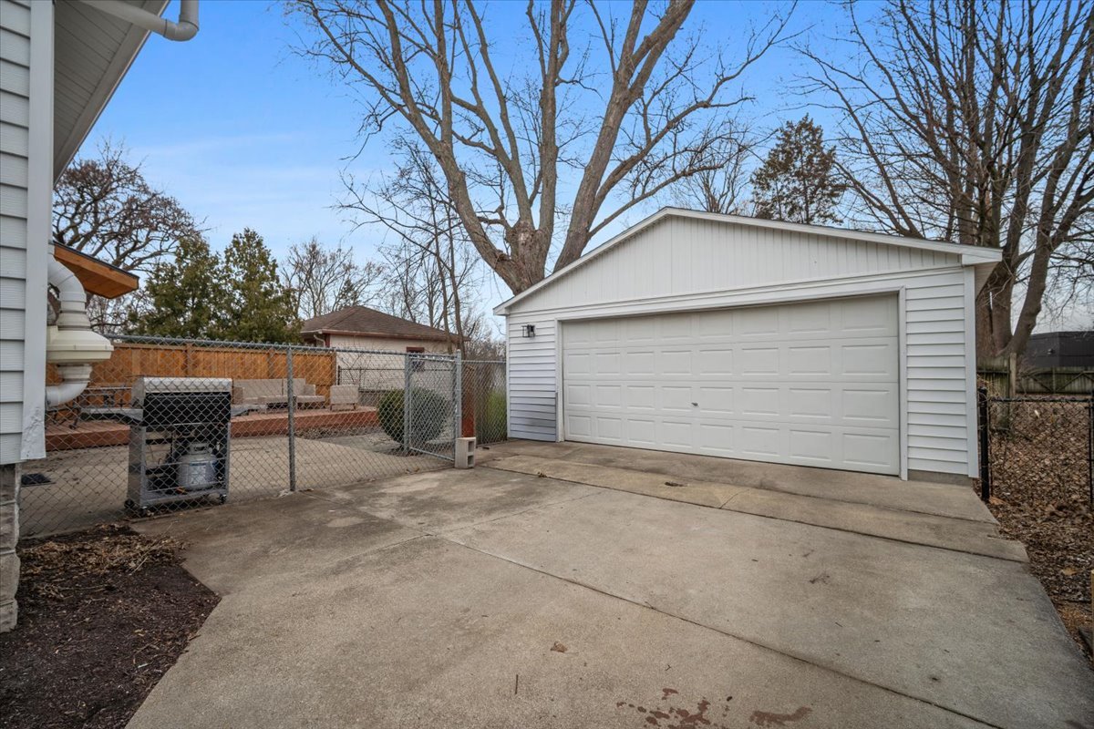 611 Vale Street, Bloomington, IL 61701