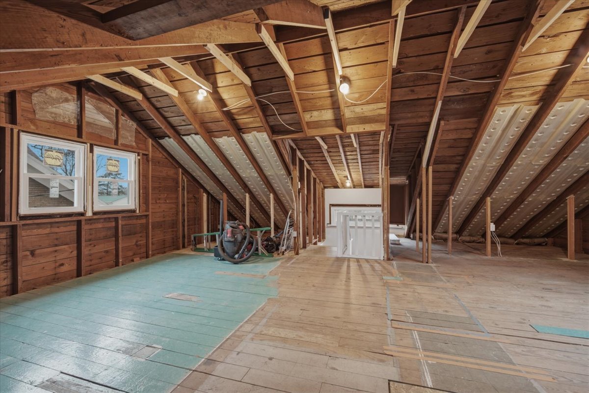 611 Vale Street, Bloomington, IL 61701