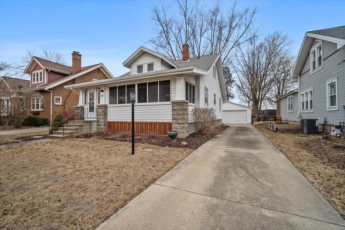611 Vale Street, Bloomington, IL 61701