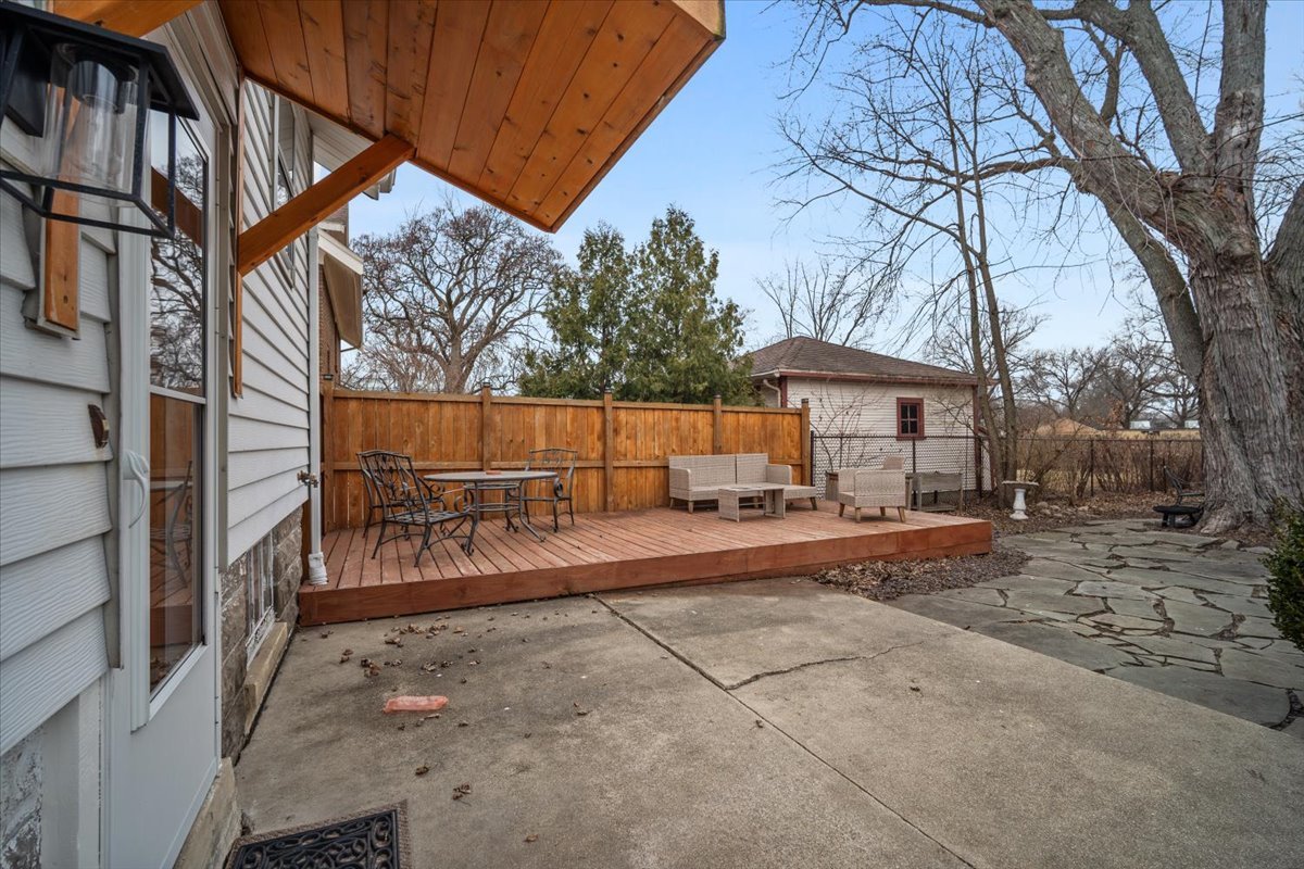 611 Vale Street, Bloomington, IL 61701