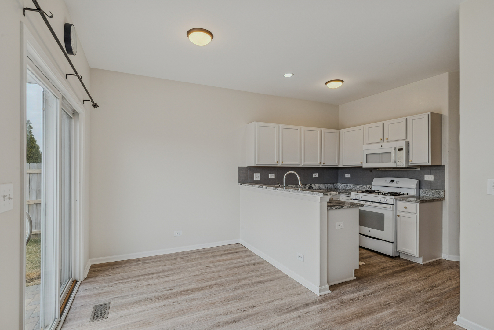 32481 Bakers Drive #32481, Lakemoor, IL 60051