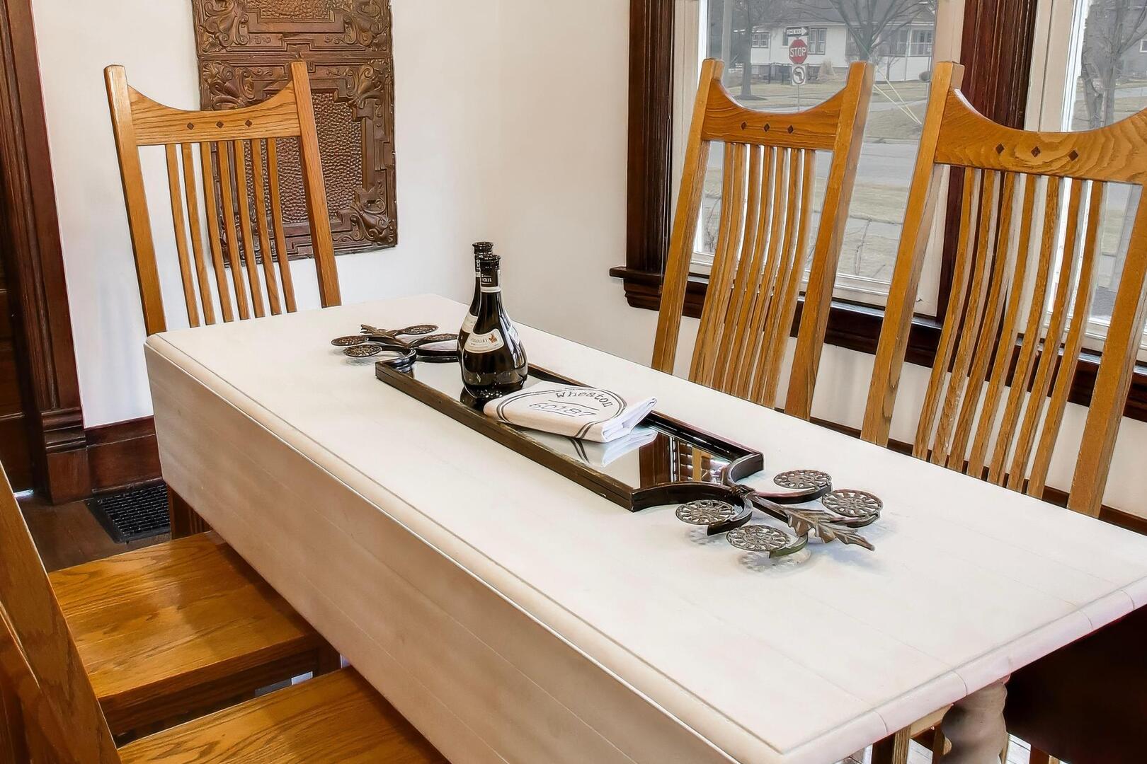 520 S Wheaton Avenue, Wheaton, IL 60187