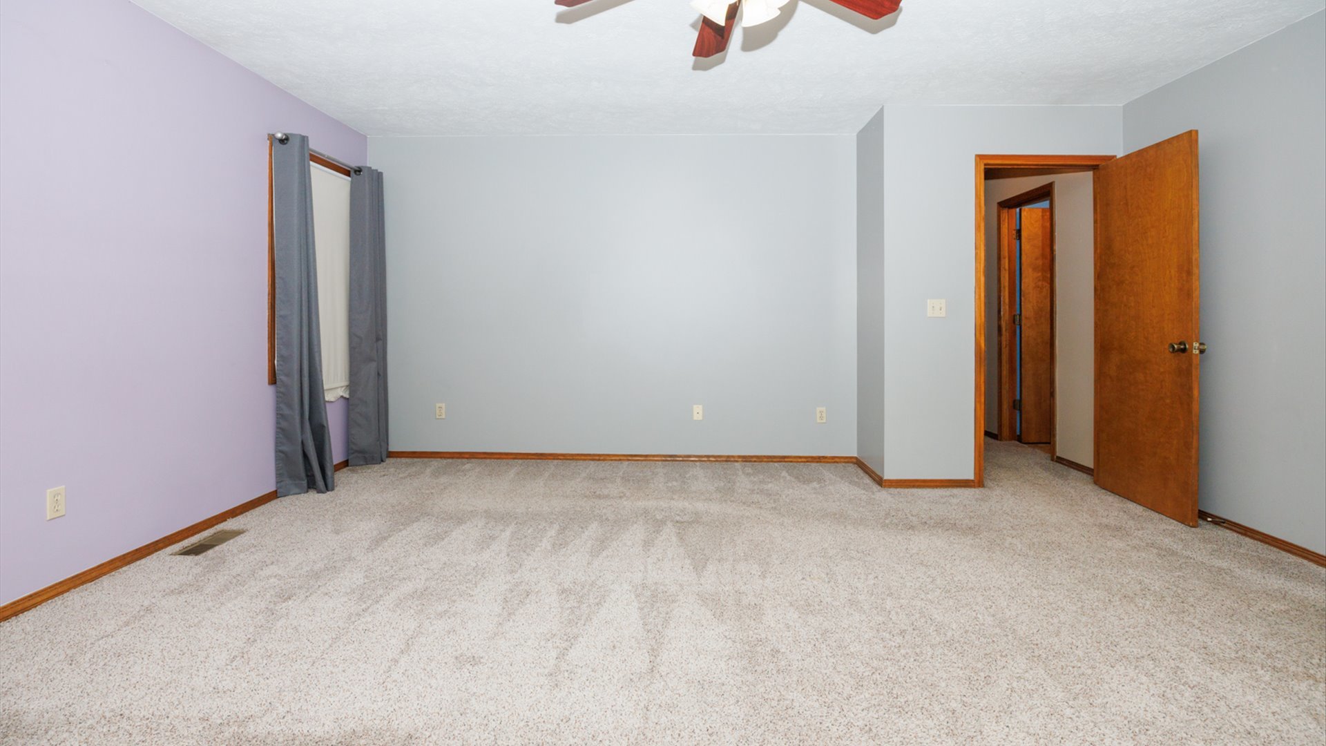 2112 Parker Avenue, Bloomington, IL 61701