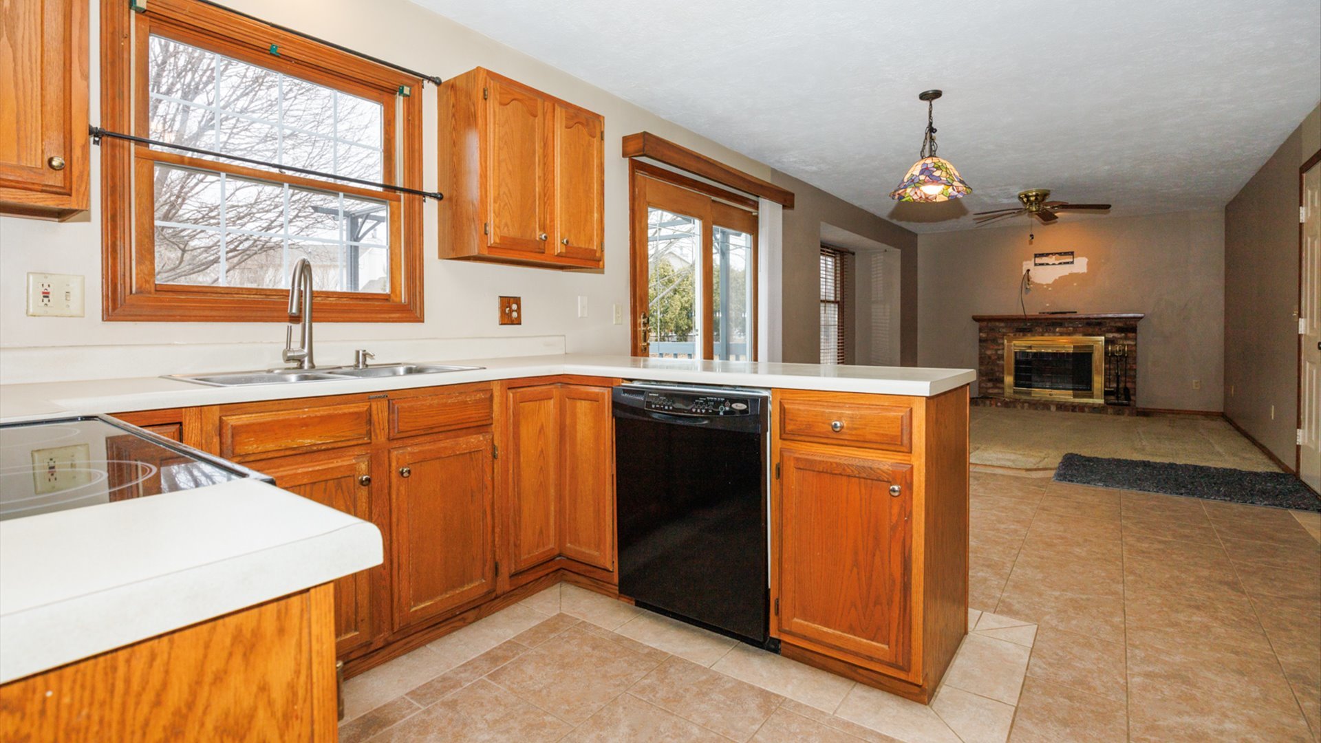 2112 Parker Avenue, Bloomington, IL 61701