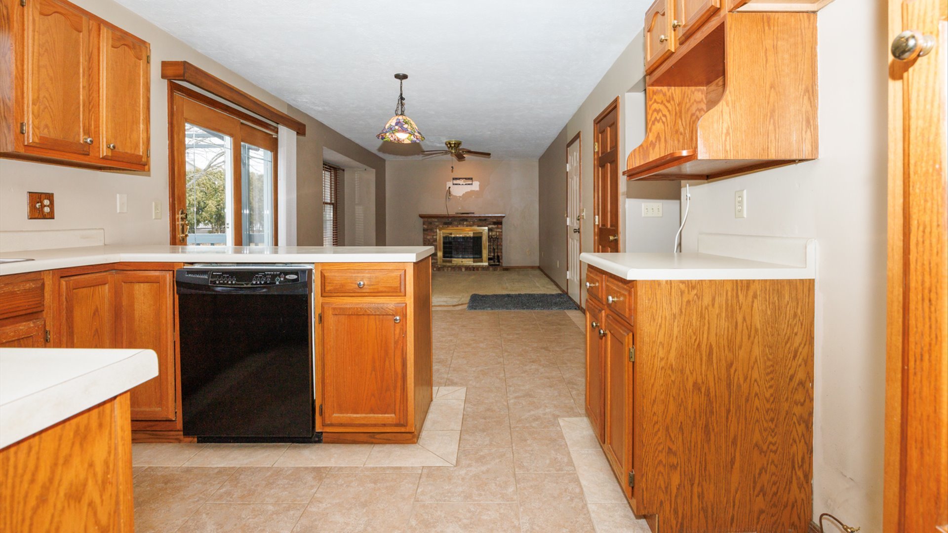 2112 Parker Avenue, Bloomington, IL 61701