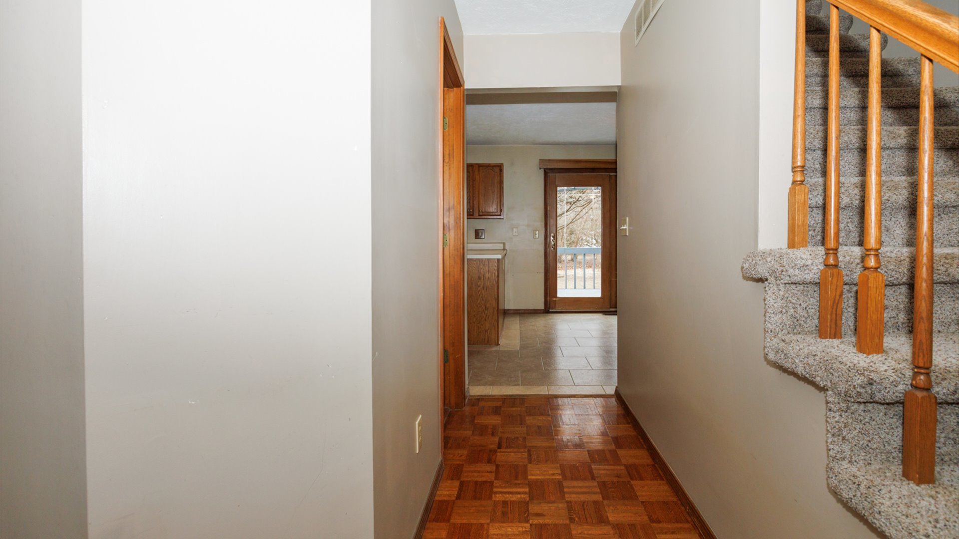 2112 Parker Avenue, Bloomington, IL 61701