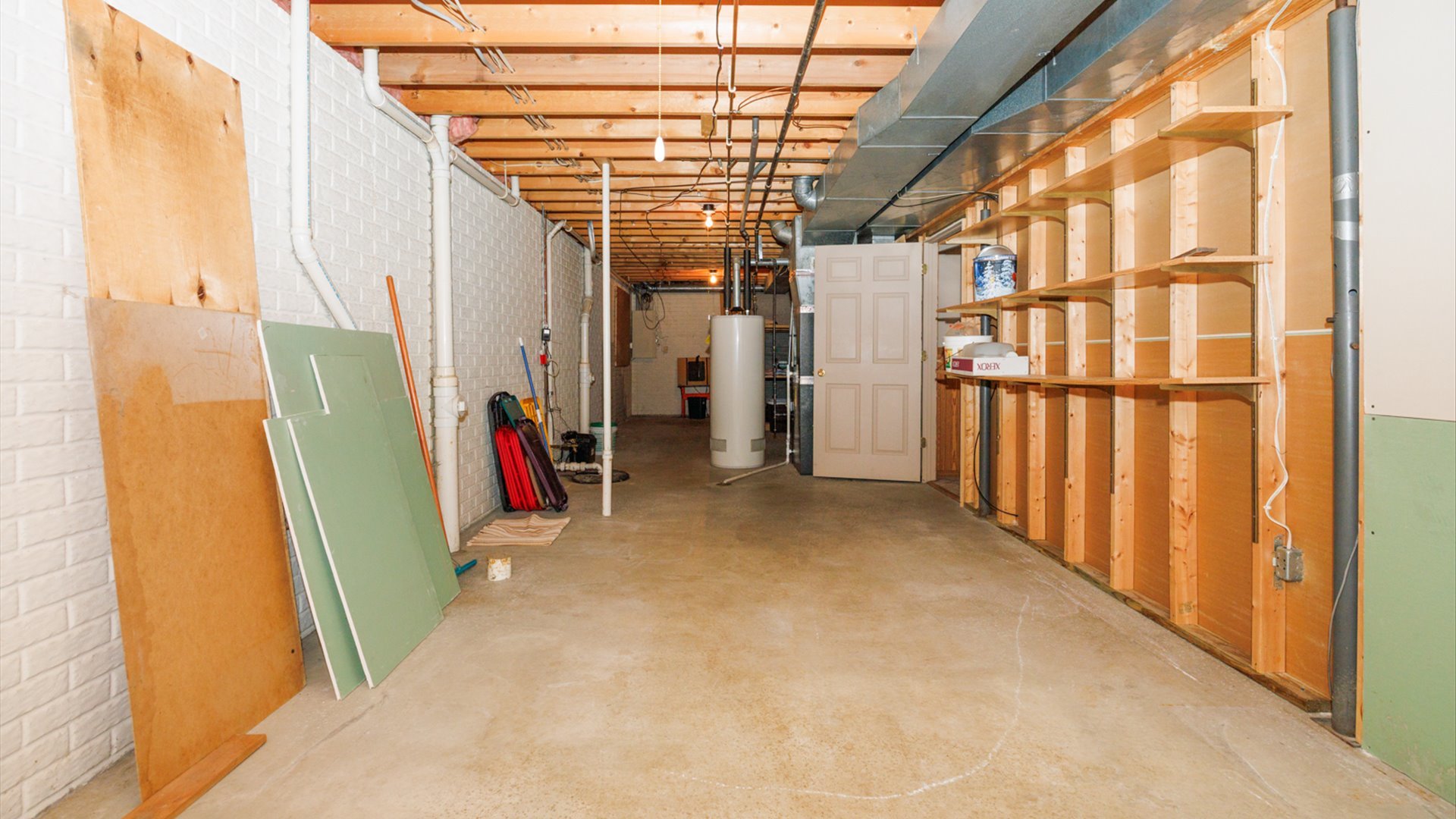 2112 Parker Avenue, Bloomington, IL 61701