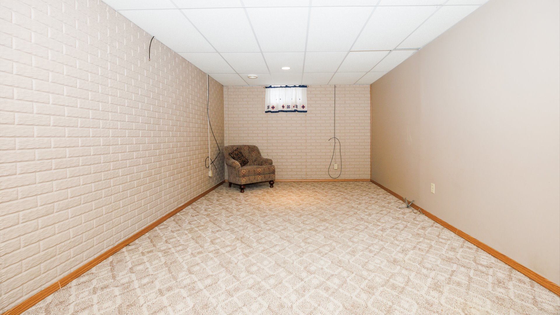 2112 Parker Avenue, Bloomington, IL 61701