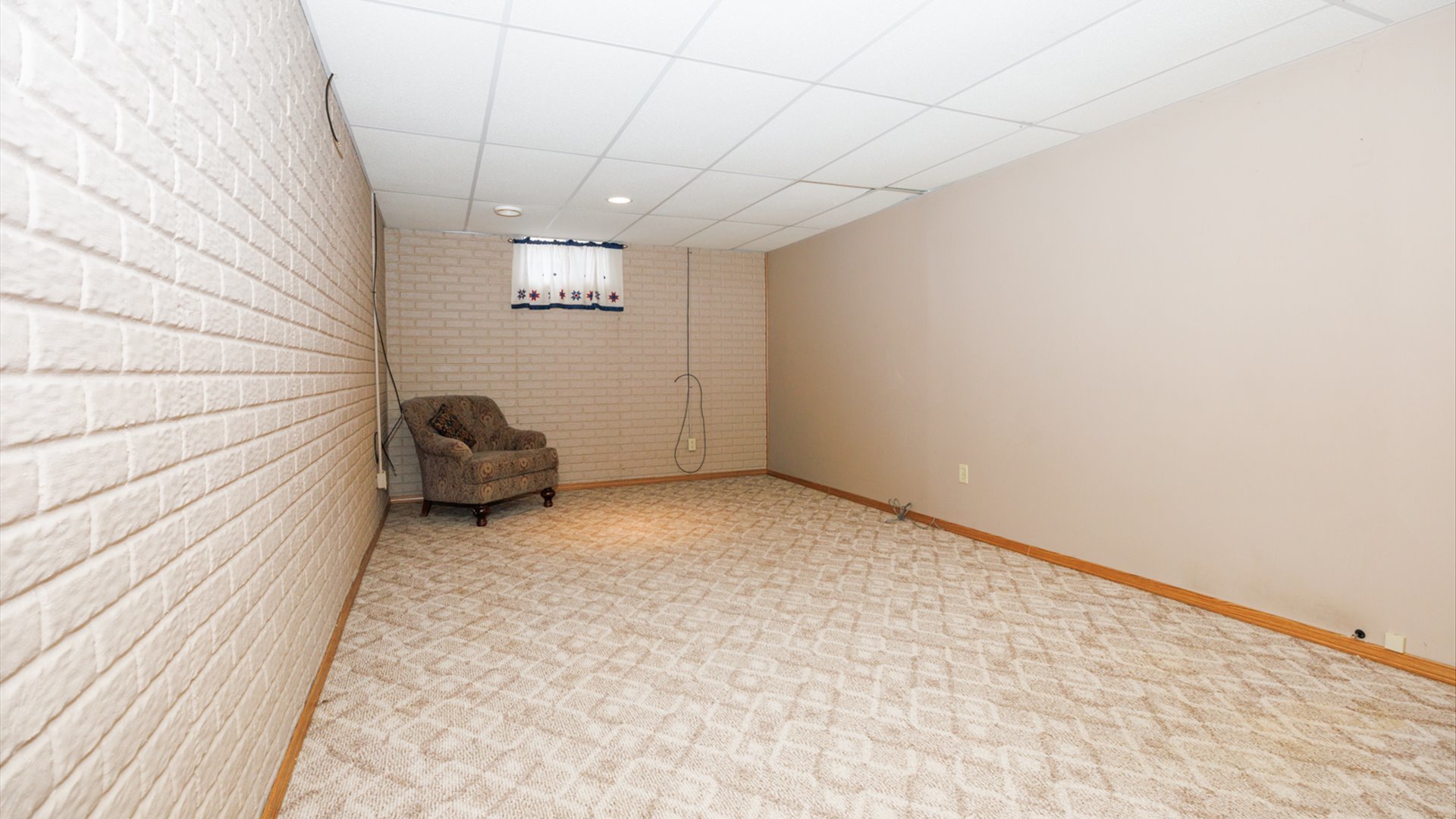 2112 Parker Avenue, Bloomington, IL 61701