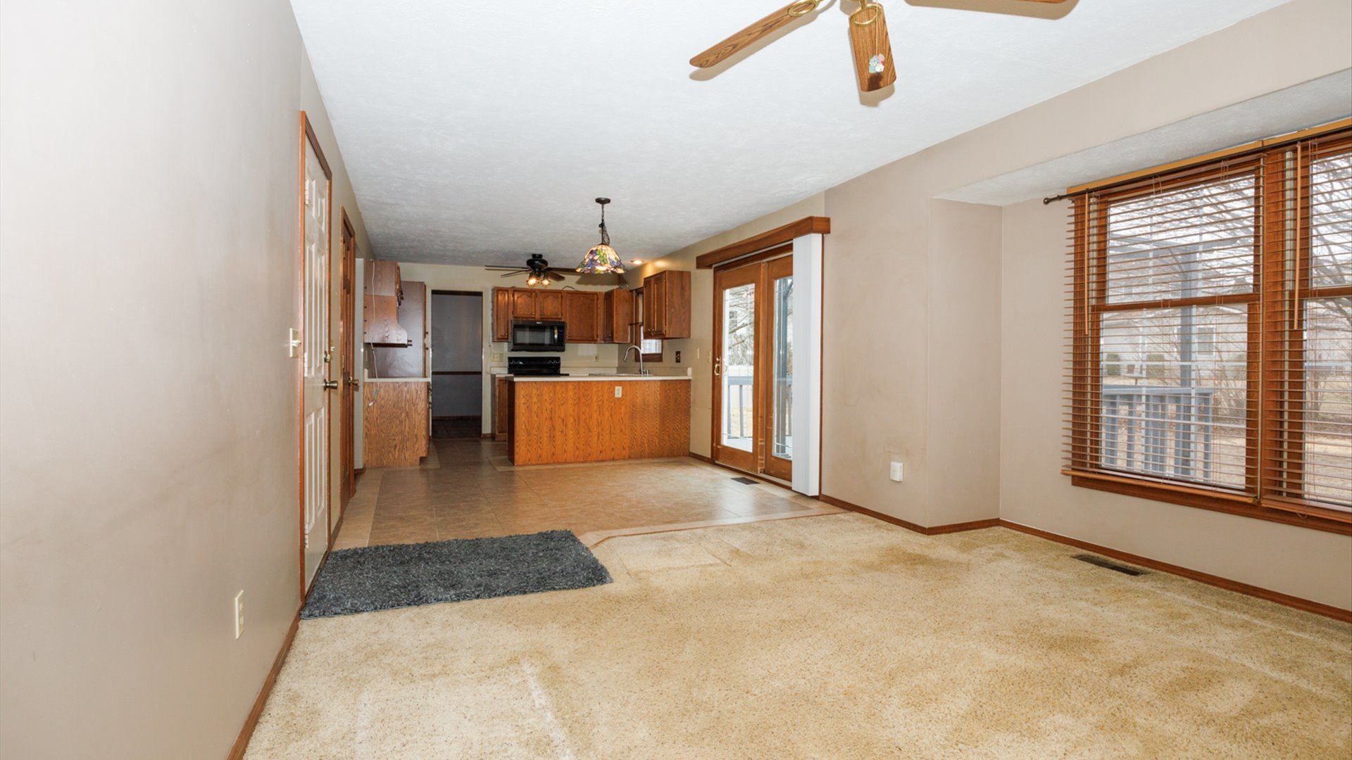 2112 Parker Avenue, Bloomington, IL 61701