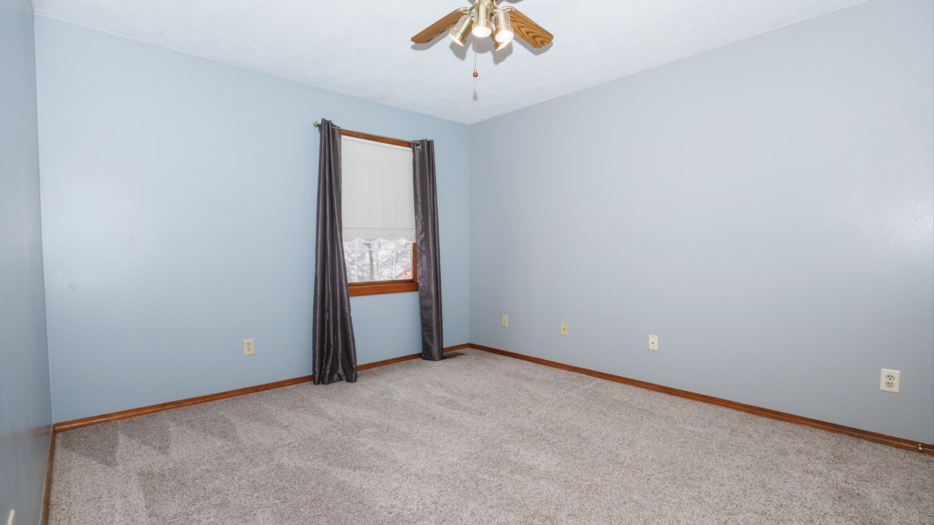 2112 Parker Avenue, Bloomington, IL 61701