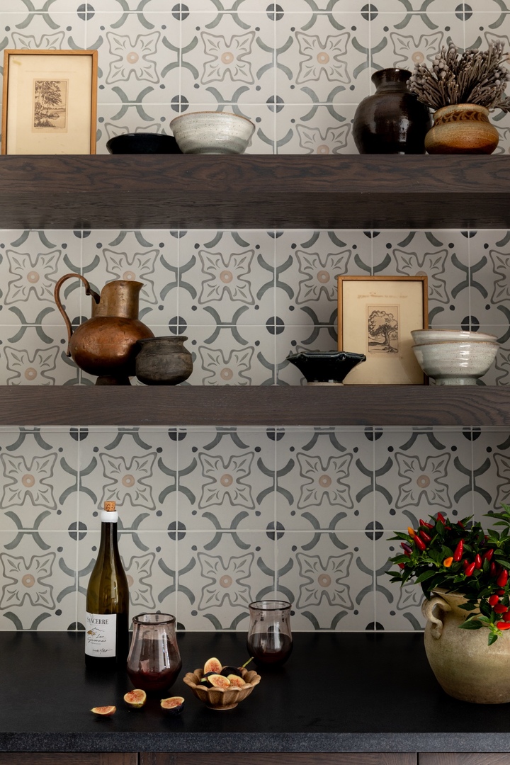 905 N Webster Street, Naperville, IL 60563