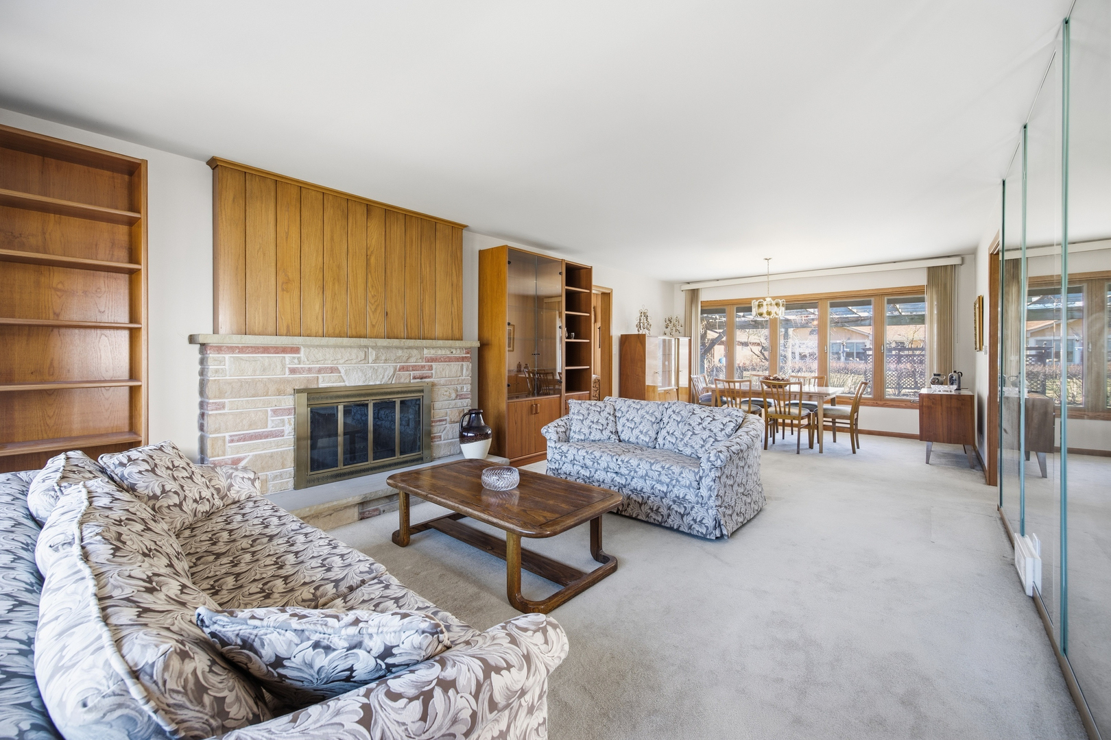 27 S Kaspar Avenue, Arlington Heights, IL 60005