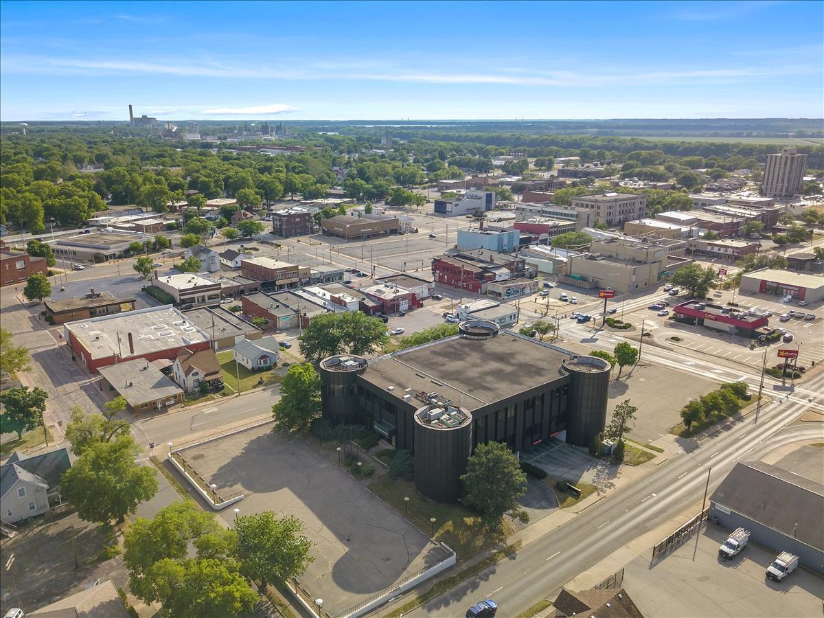 111 N 6th Street, Pekin, IL 61554