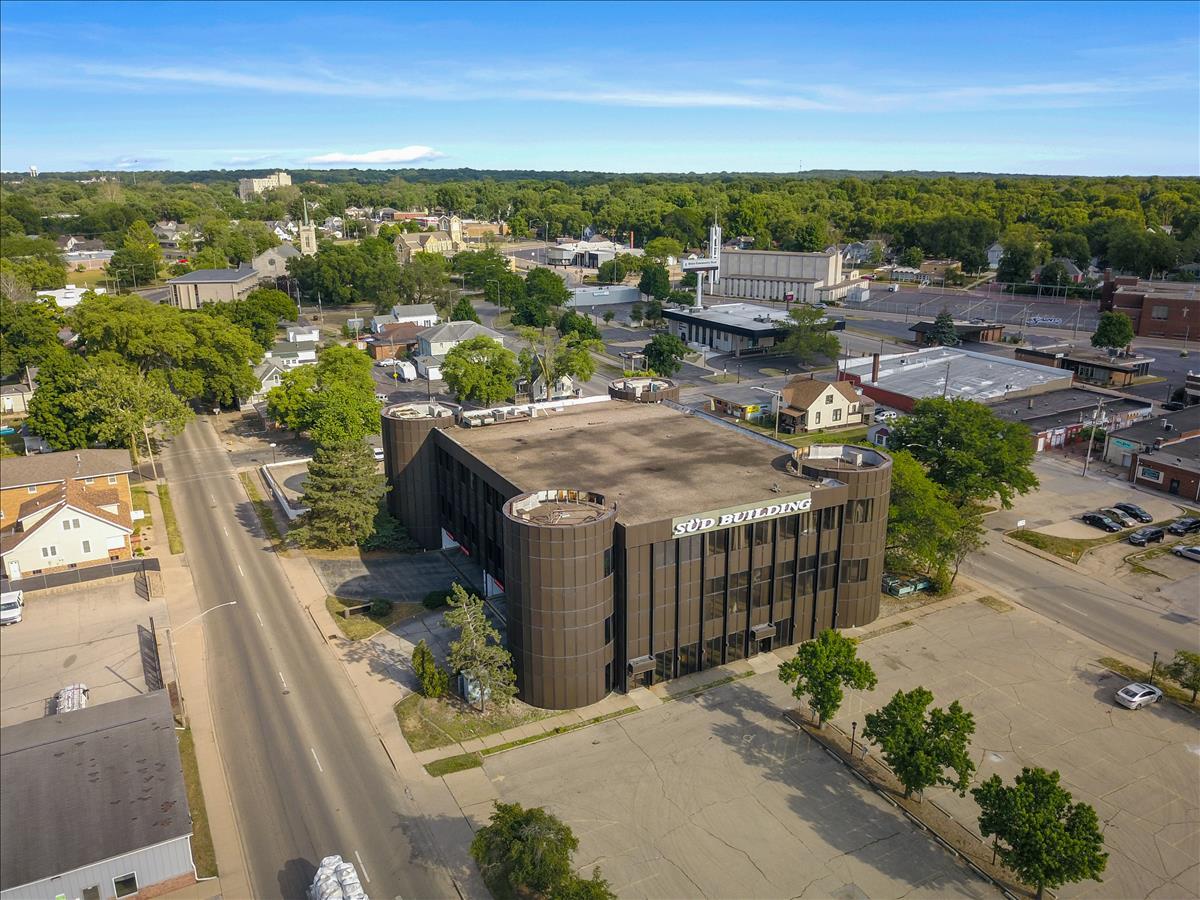 111 N 6th Street, Pekin, IL 61554