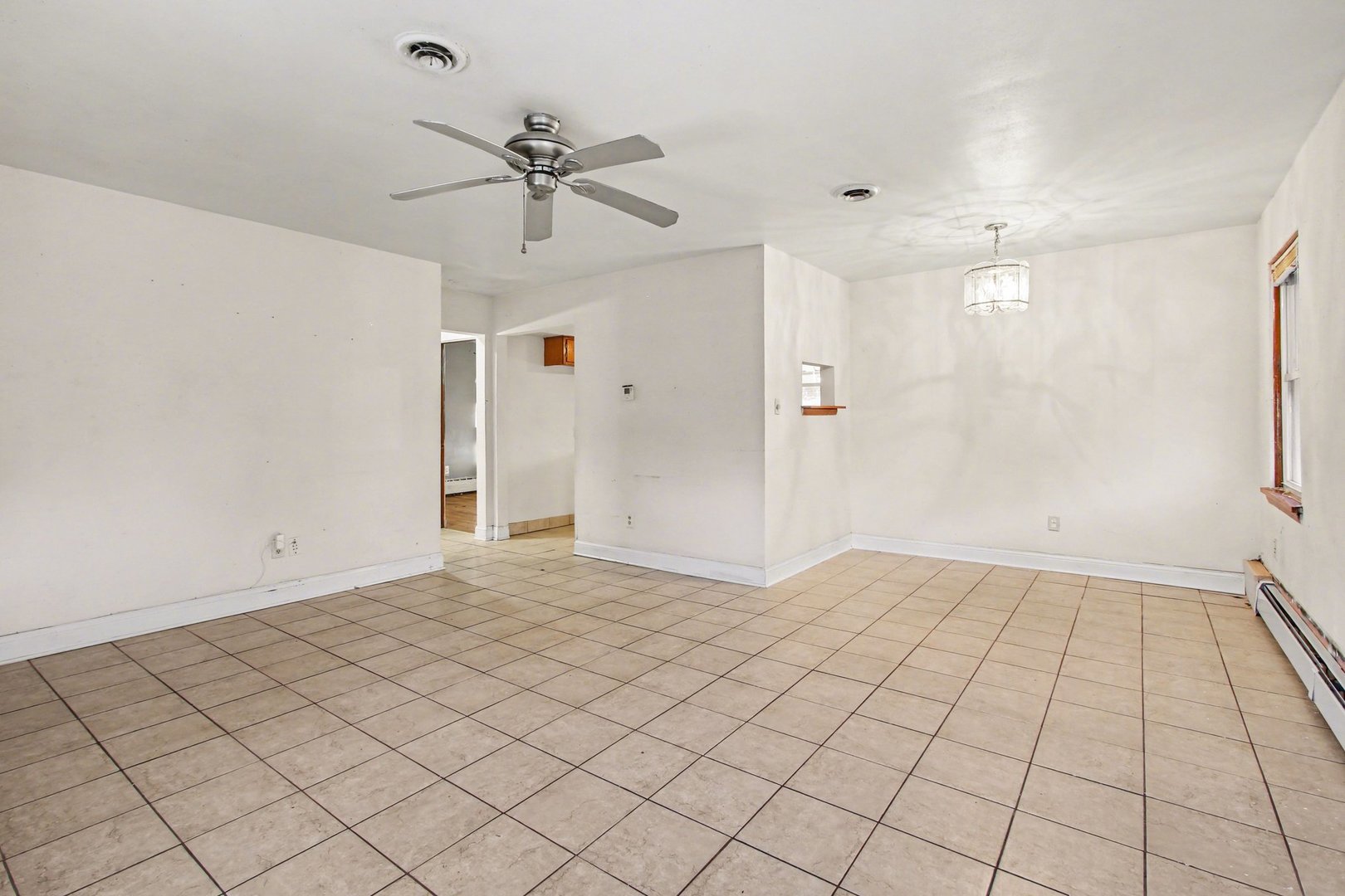 527 155th Place, Calumet City, IL 60409