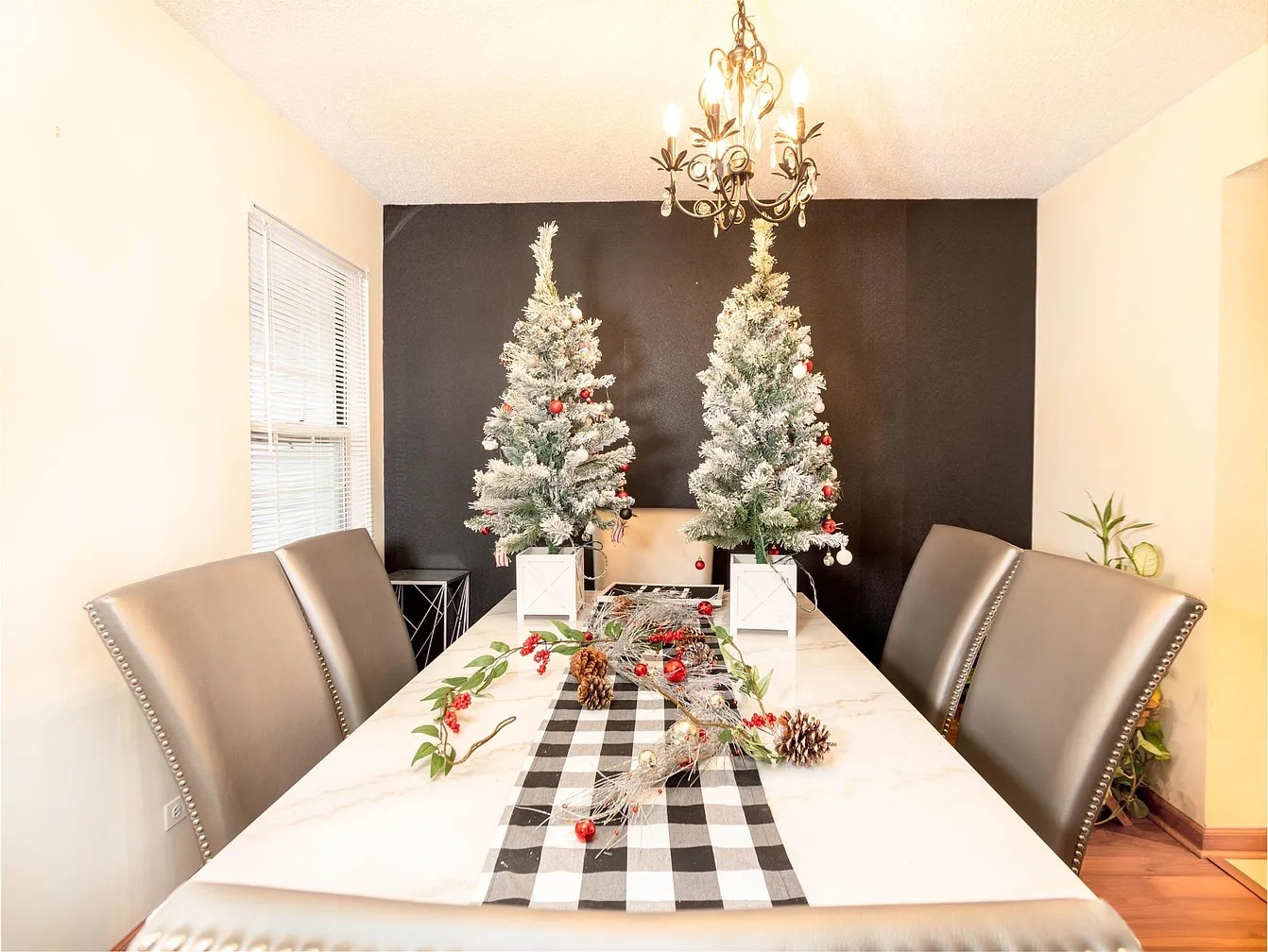 2120 Brittany Court, Glendale Heights, IL 60139