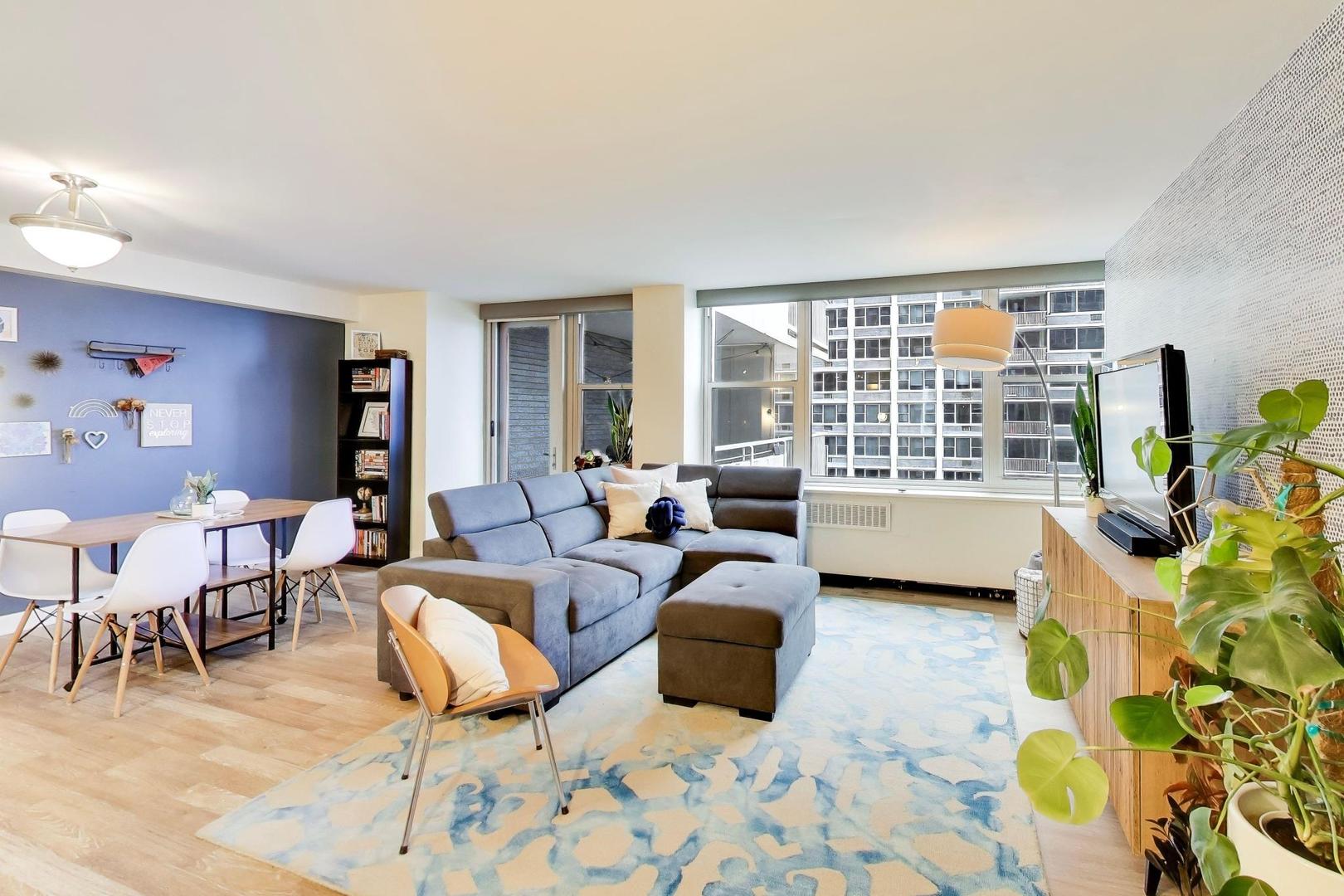 4250 N Marine Drive #1707, Chicago, IL 60613